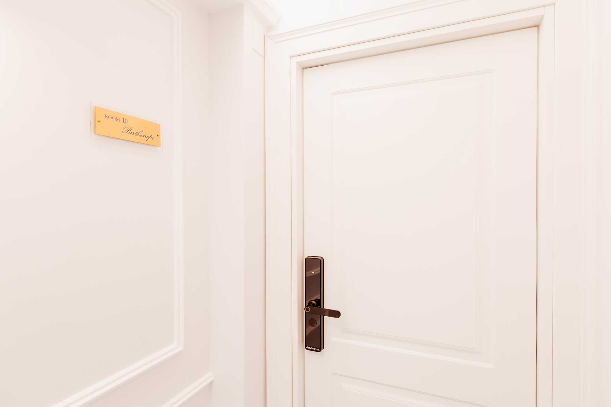 Atri Rooms Centro Storico Napoli – Parthenope Room 10