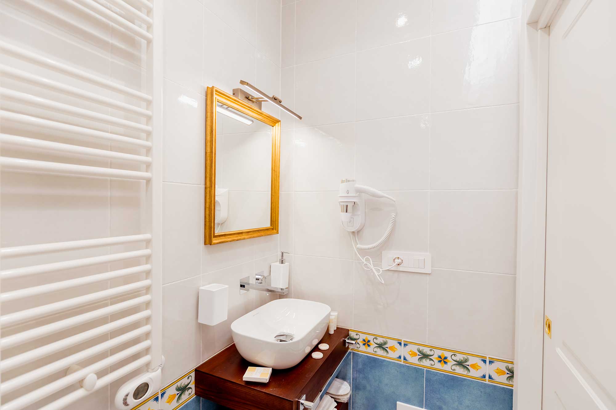 Atri Rooms Centro Storico Napoli – Parthenope Room 10