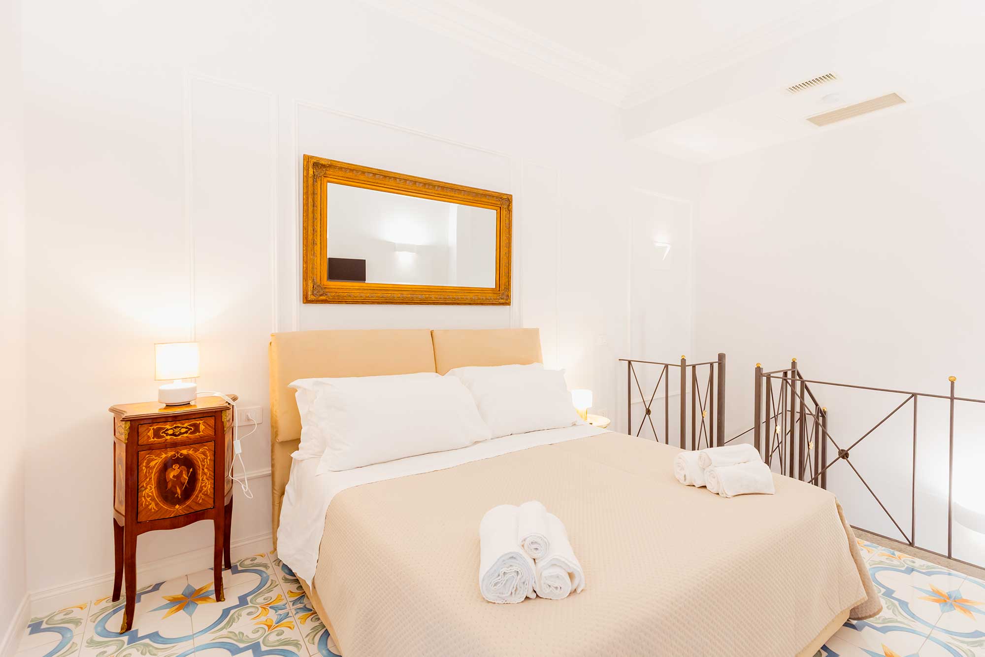 Atri Rooms Centro Storico Napoli – Decumani Room 11