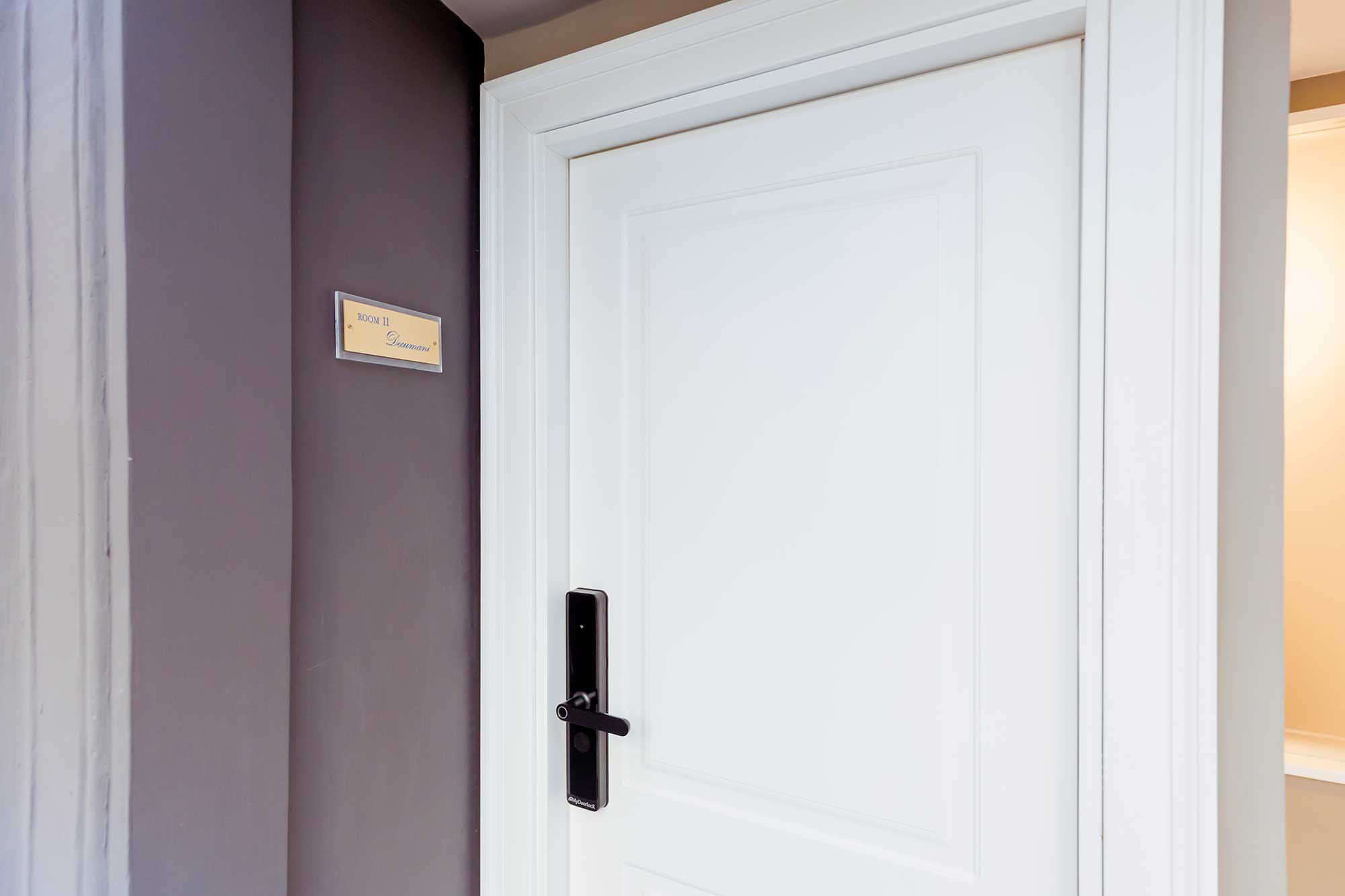 Atri Rooms Centro Storico Napoli – Decumani Room 11