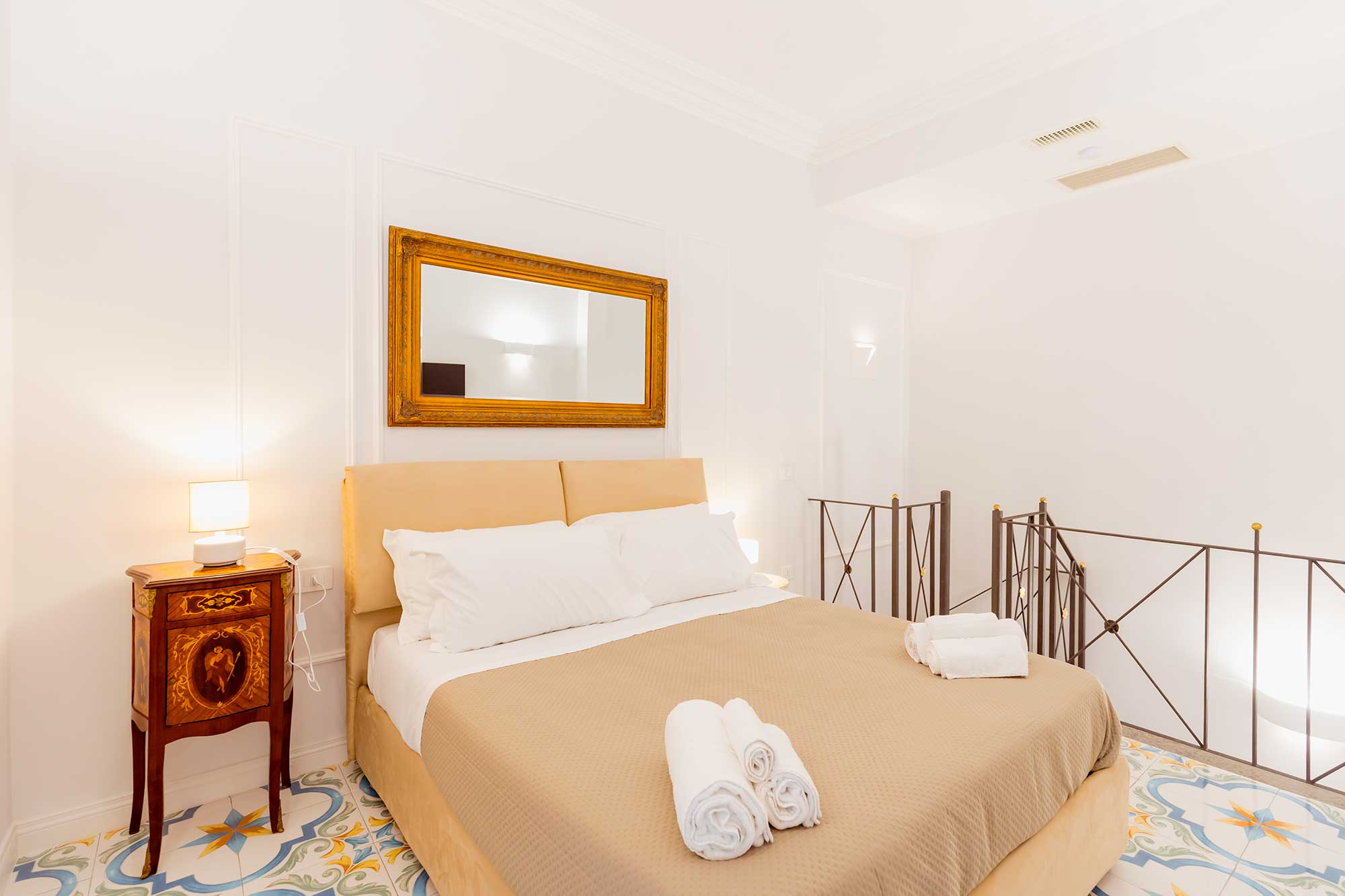 Atri Rooms Centro Storico Napoli – Decumani Room 11
