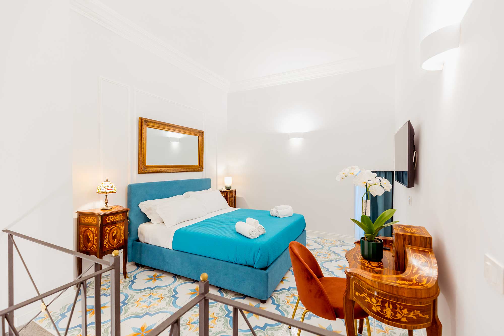 Atri Rooms Centro Storico Napoli – Chiaia Room 12