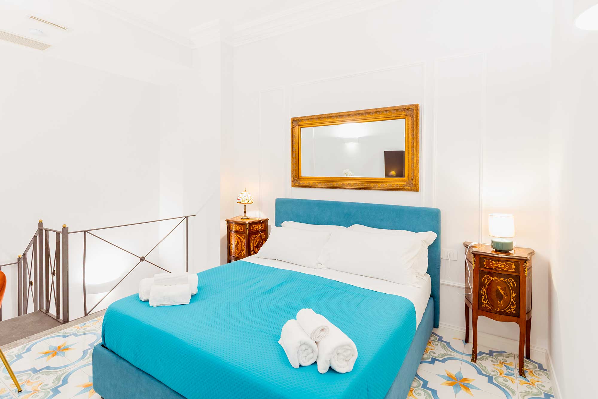 Atri Rooms Centro Storico Napoli – Chiaia Room 12