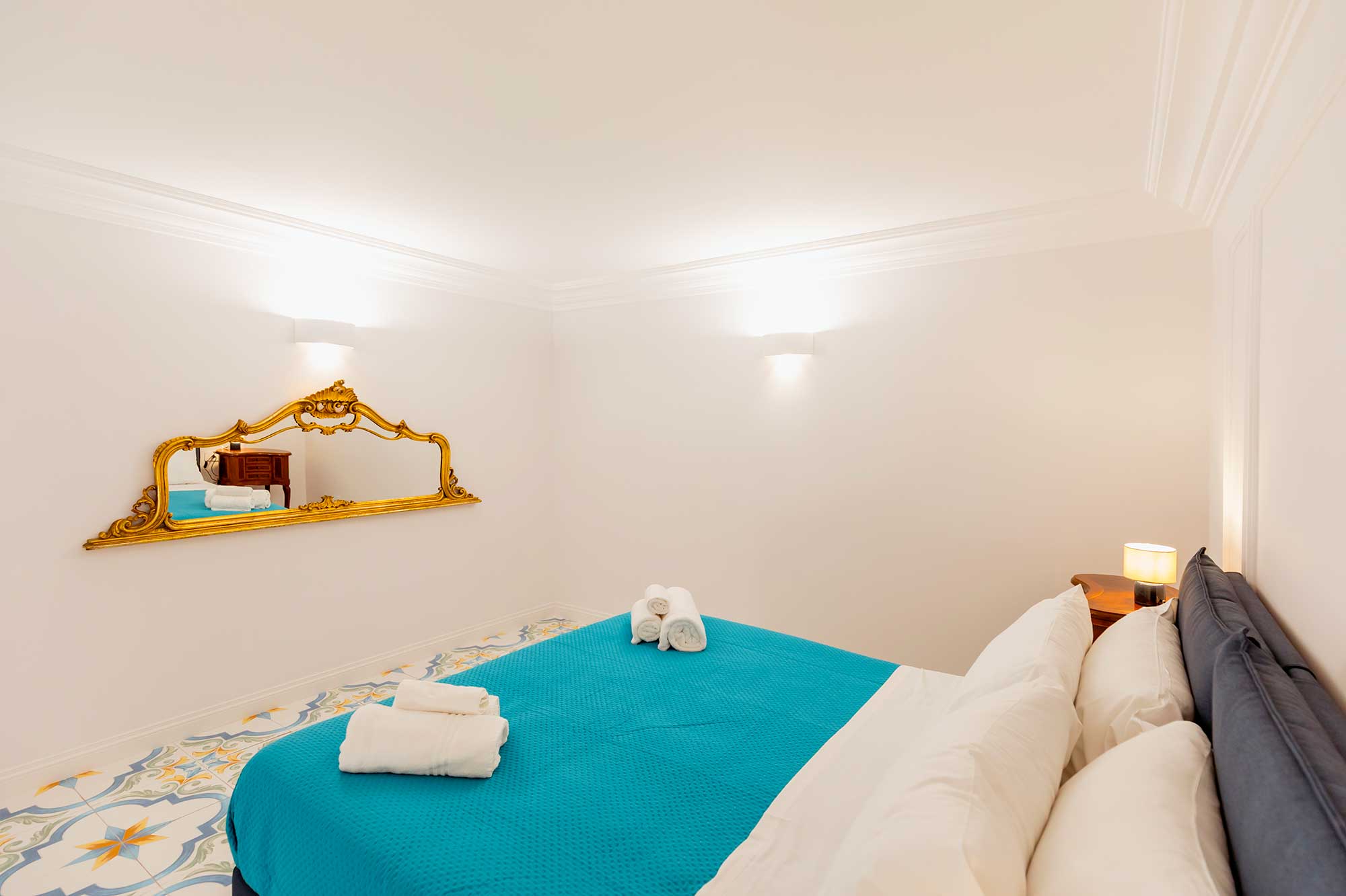 Atri Rooms Centro Storico Napoli – Plebiscito Room 2