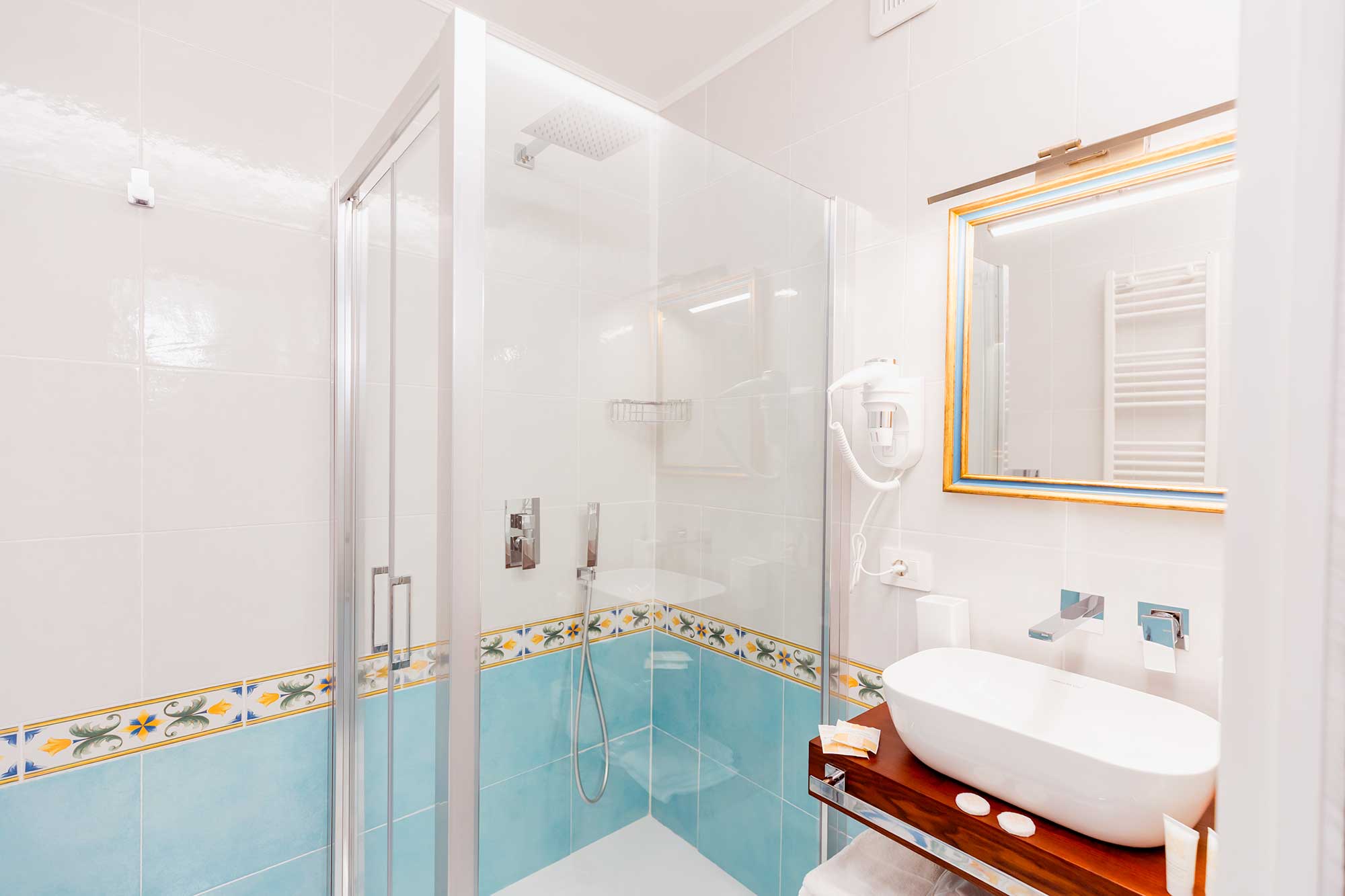 Atri Rooms Centro Storico Napoli – Plebiscito Room 2