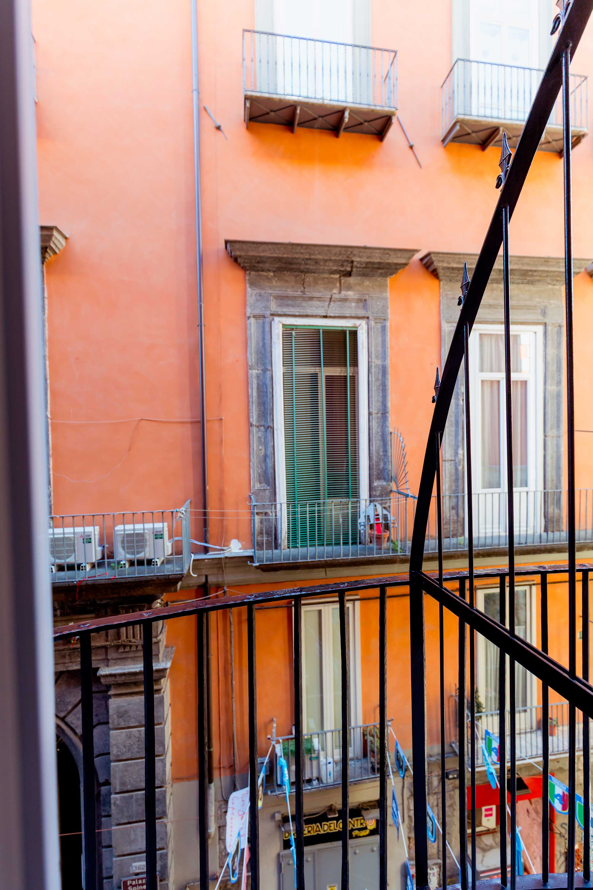 Atri Rooms Centro Storico Napoli – Plebiscito Room 2