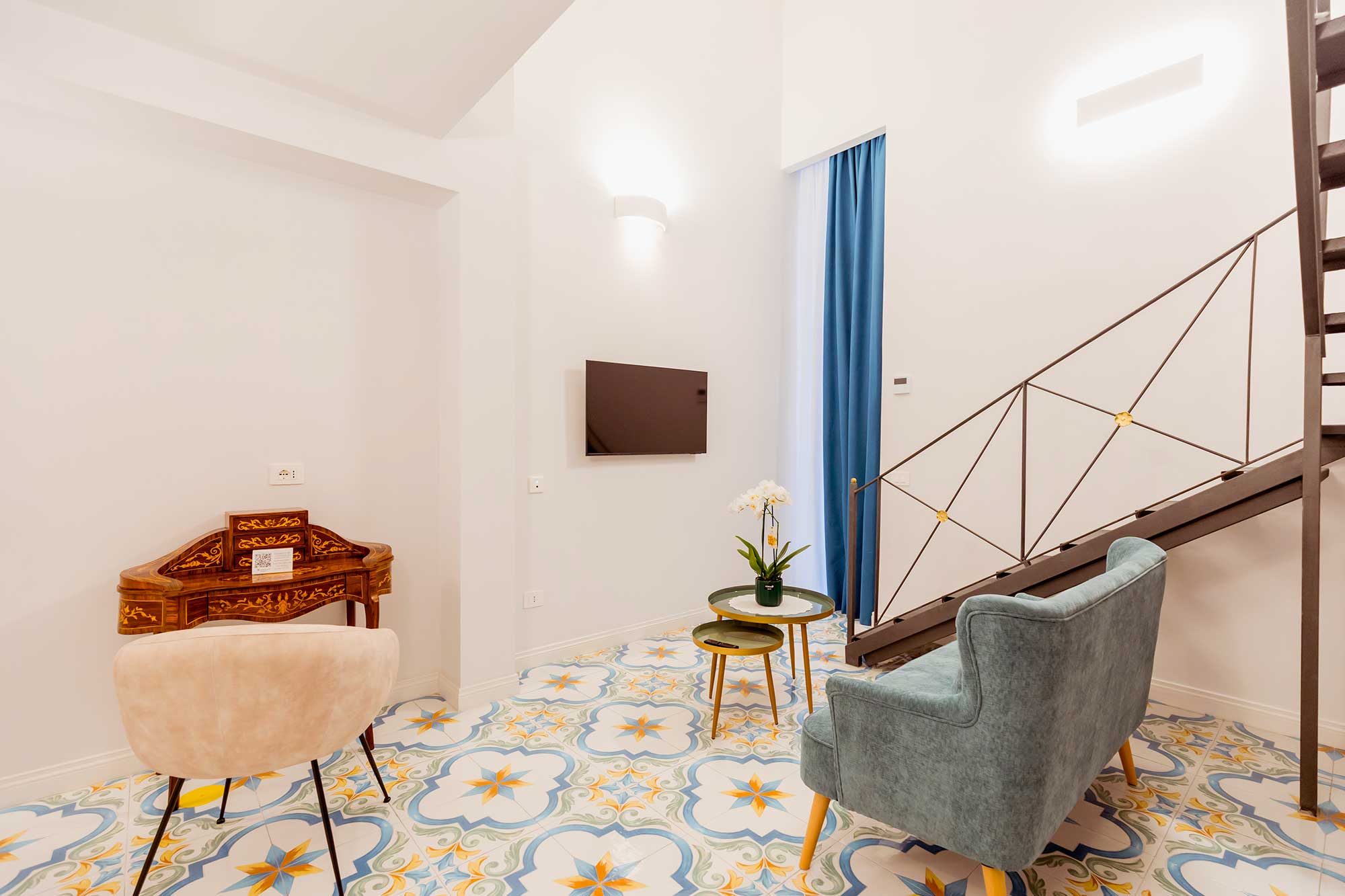 Atri Rooms Centro Storico Napoli – Plebiscito Room 2