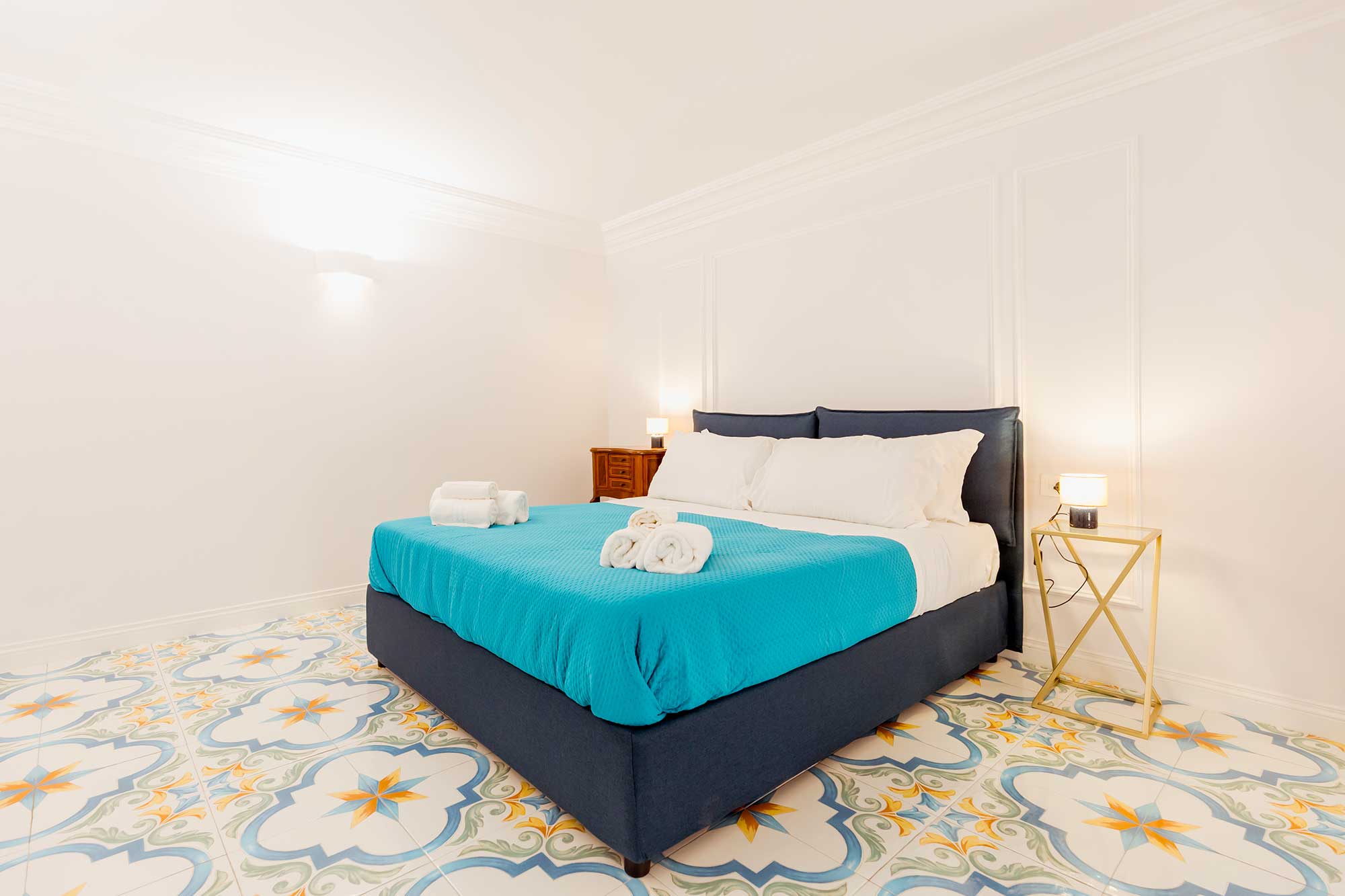 Atri Rooms Centro Storico Napoli – Plebiscito Room 2