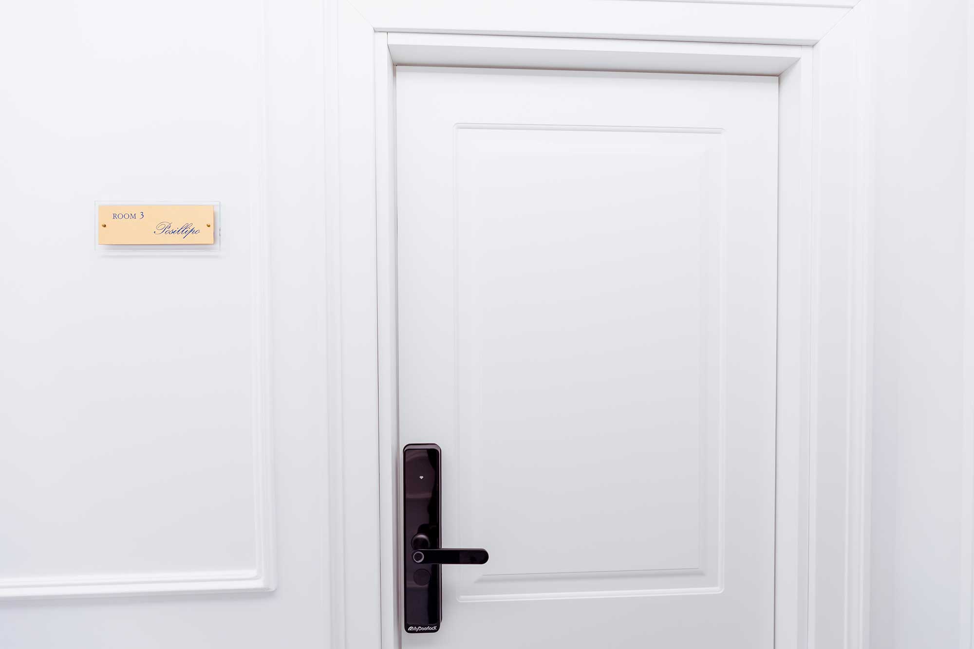 Atri Rooms Centro Storico Napoli – Posillipo Room 3