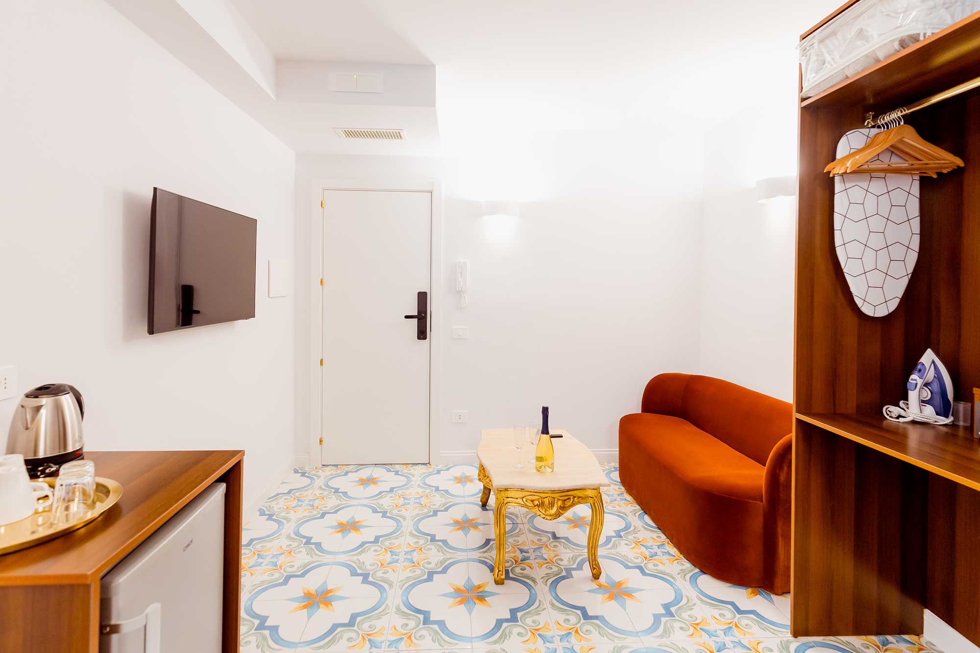 Atri Rooms Centro Storico Napoli – Posillipo Room 3