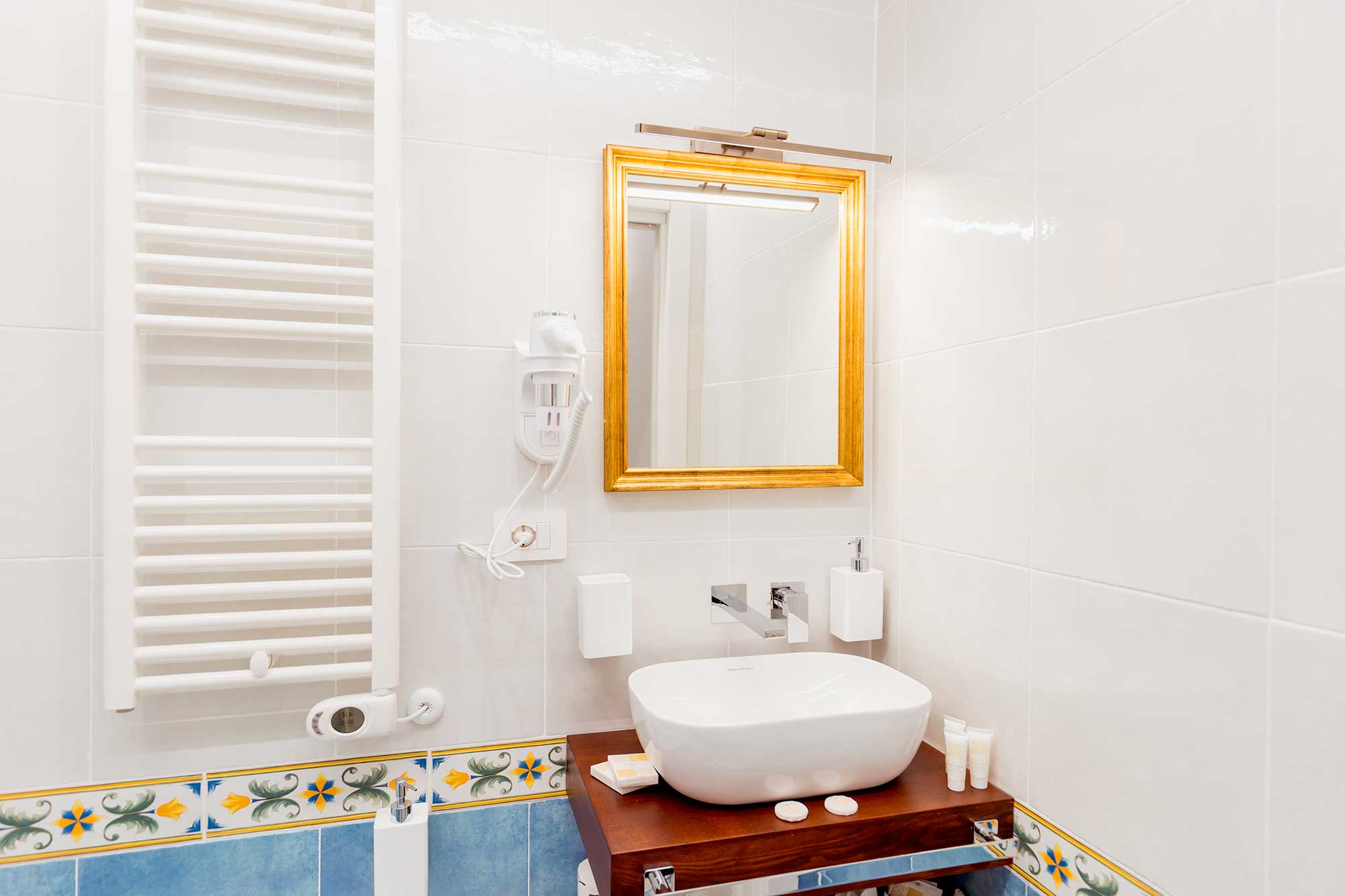 Atri Rooms Centro Storico Napoli – Mare Chiaro Room 4