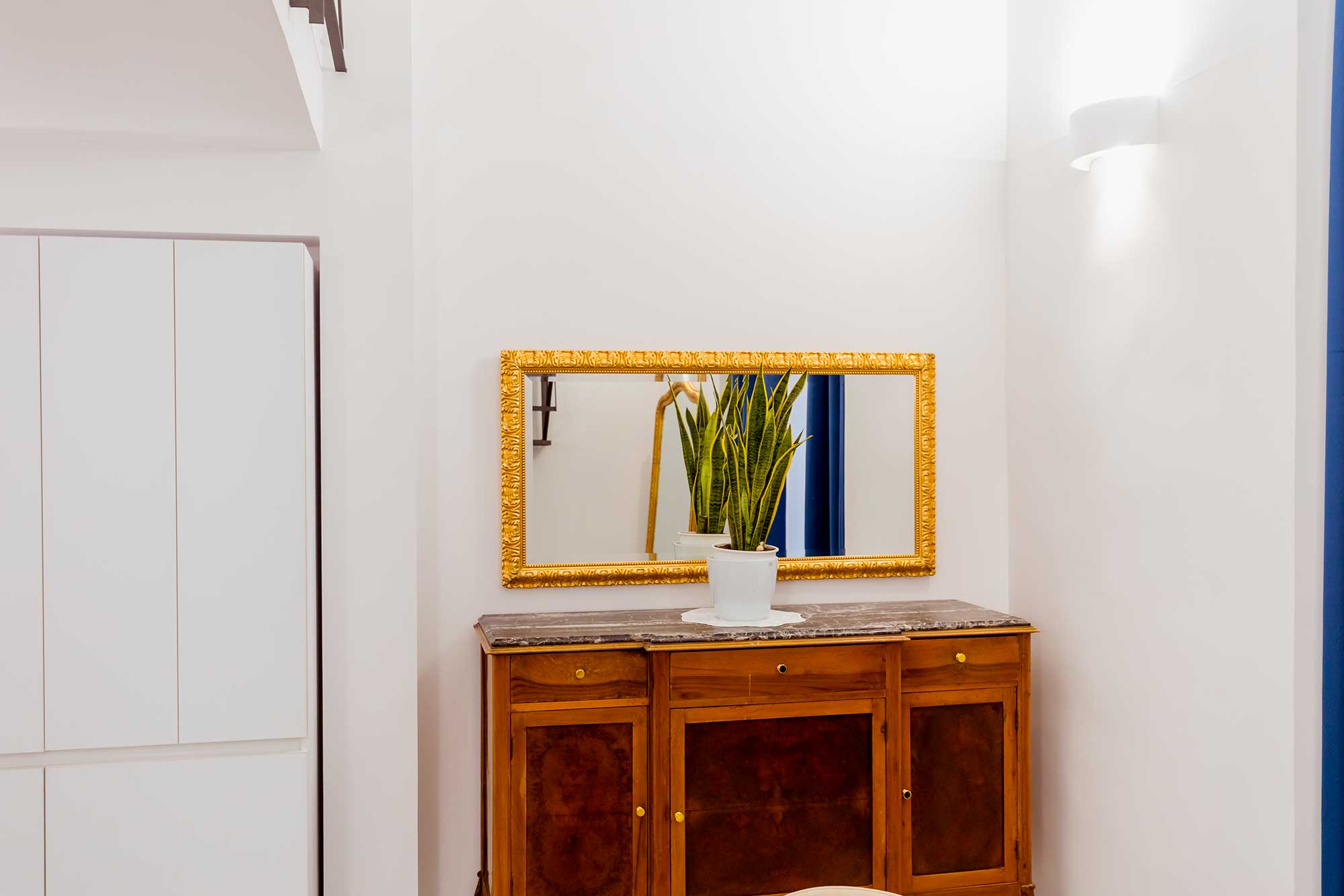Atri Rooms Centro Storico Napoli – Santa Chiara Room 7