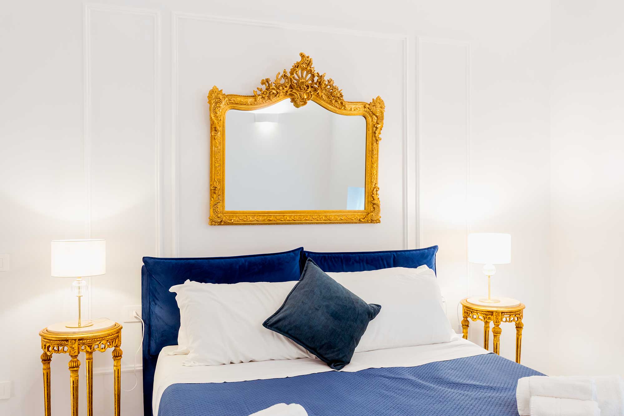 Atri Rooms Centro Storico Napoli – Santa Chiara Room 7
