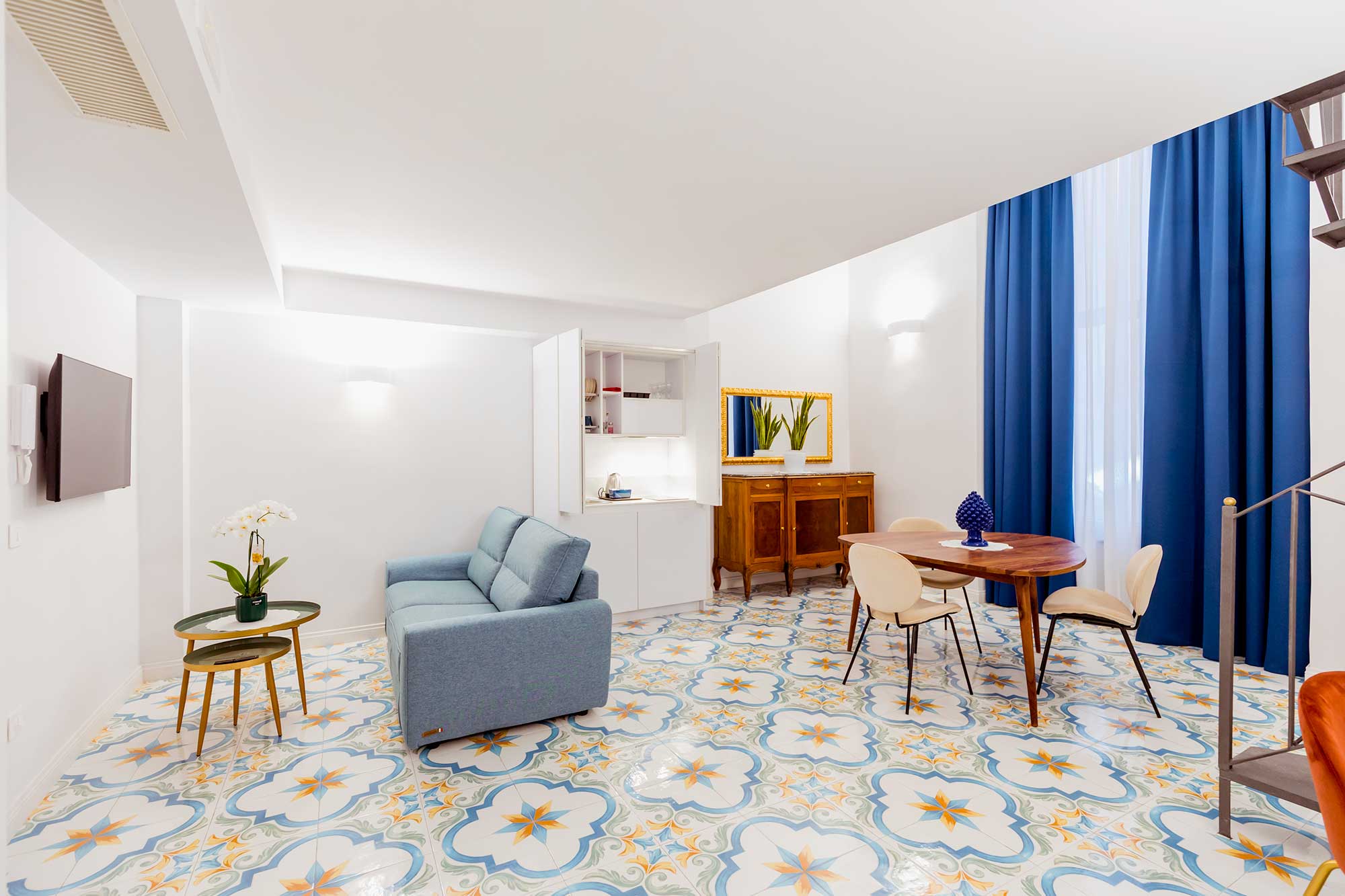 Atri Rooms Centro Storico Napoli – Santa Chiara Room 7