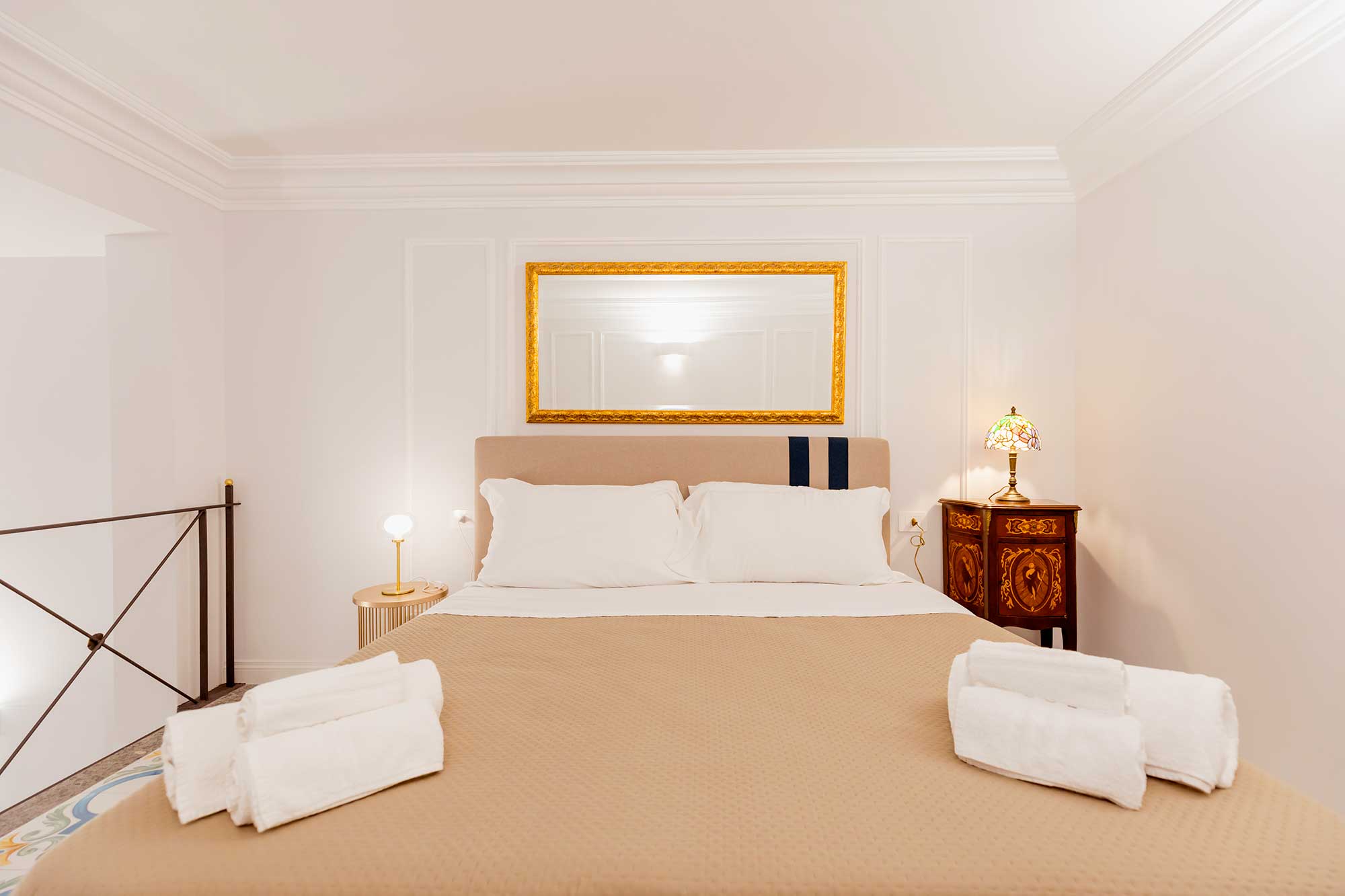 Atri Rooms Centro Storico Napoli – San Martino Room 1